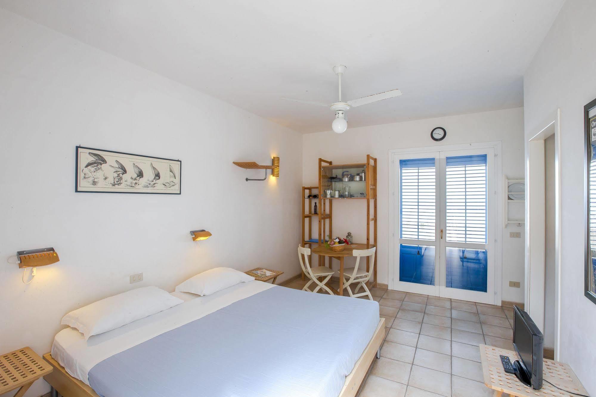 Marettimo Residence Екстериор снимка